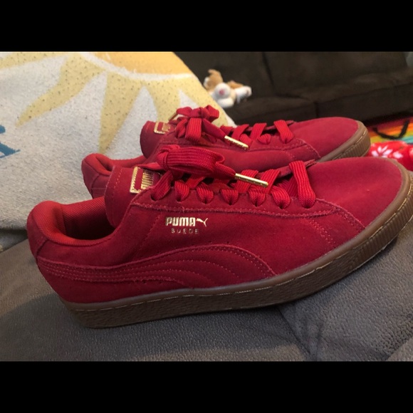 red puma suede sneakers - Picture 1 of 4